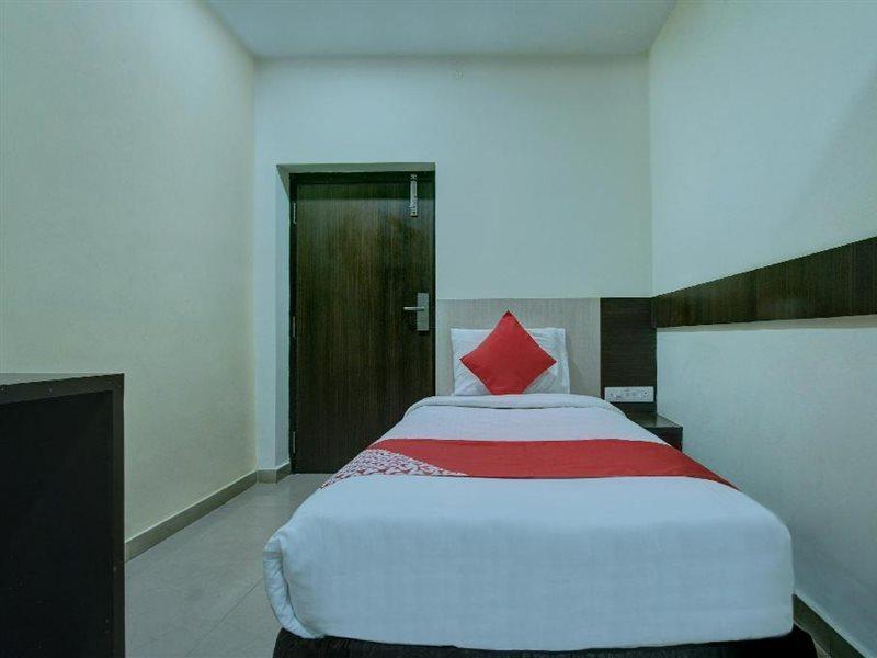 Hotel Tiruchendur Mani Iyer Palni Extérieur photo