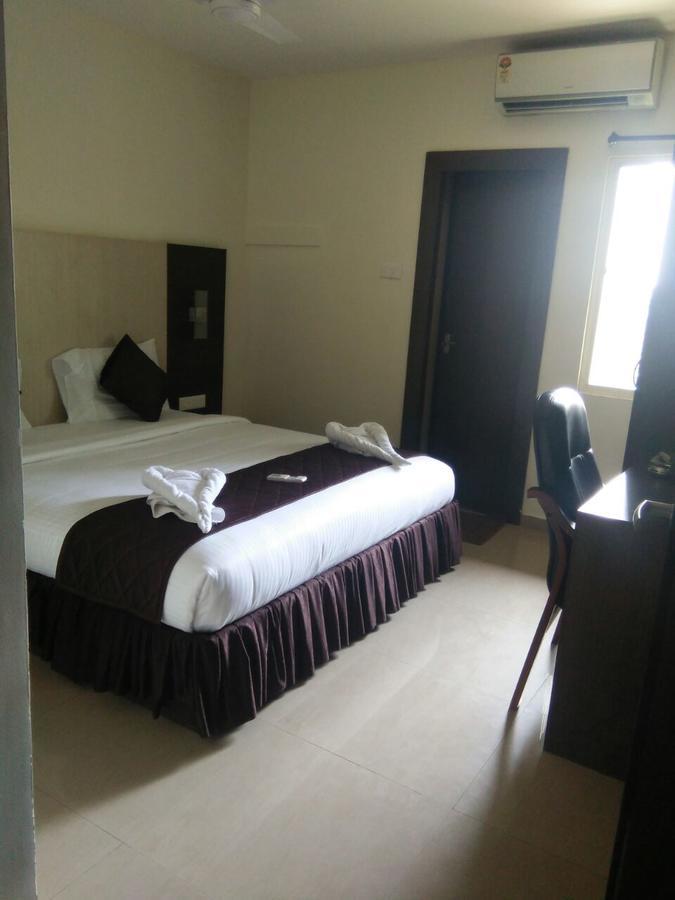 Hotel Tiruchendur Mani Iyer Palni Extérieur photo