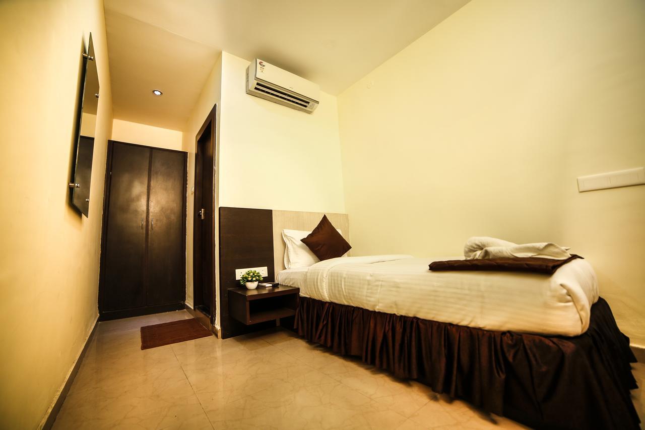 Hotel Tiruchendur Mani Iyer Palni Extérieur photo