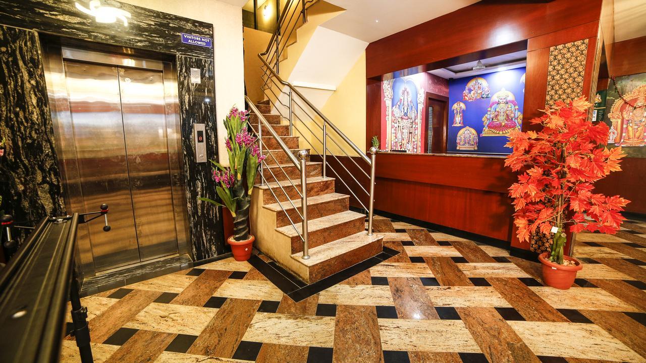 Hotel Tiruchendur Mani Iyer Palni Extérieur photo